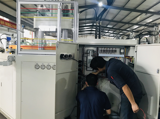 標(biāo)準(zhǔn)注塑機(jī)